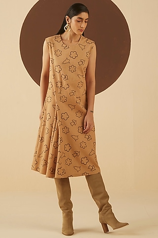 Caramel Floral Printed Dress by Kanelle