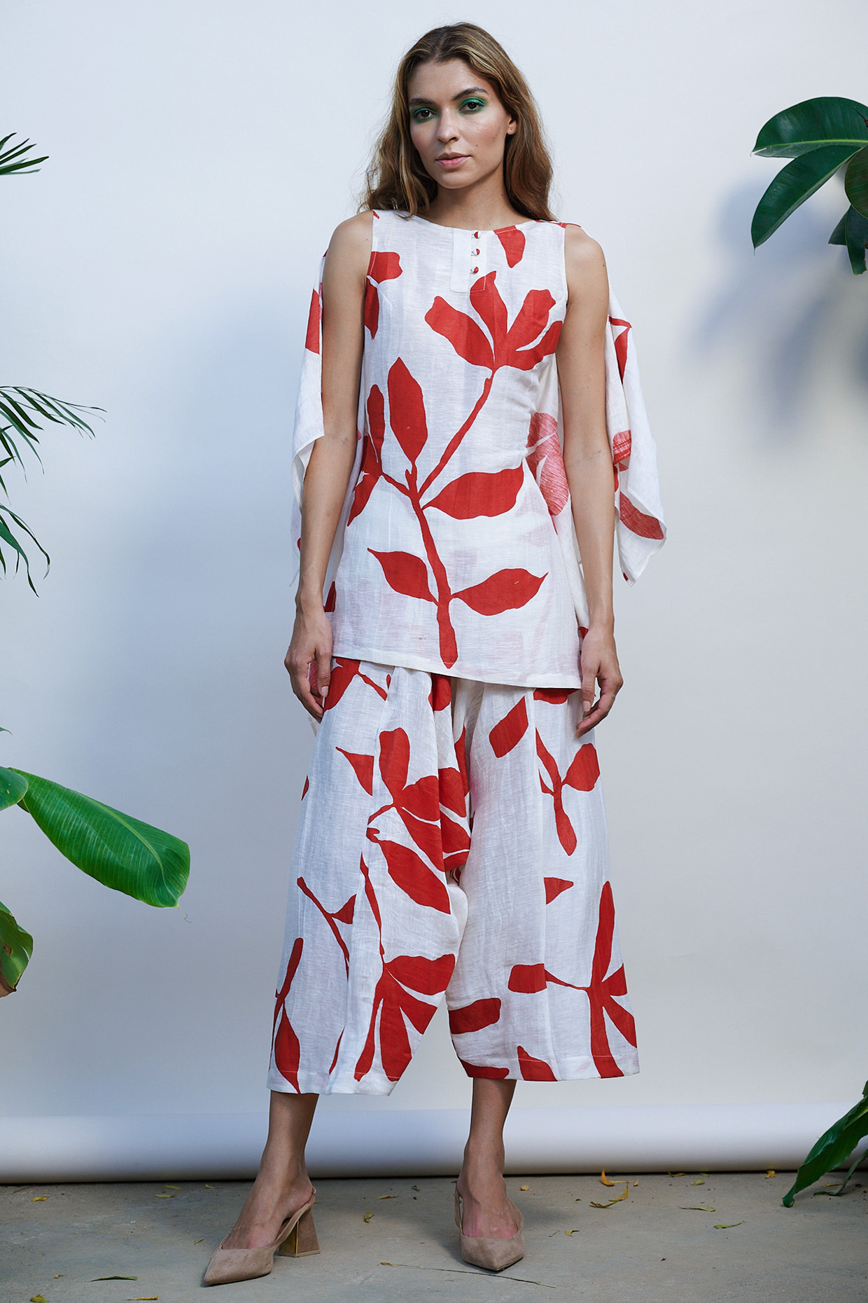Ivory Printed Pants by Kanelle
