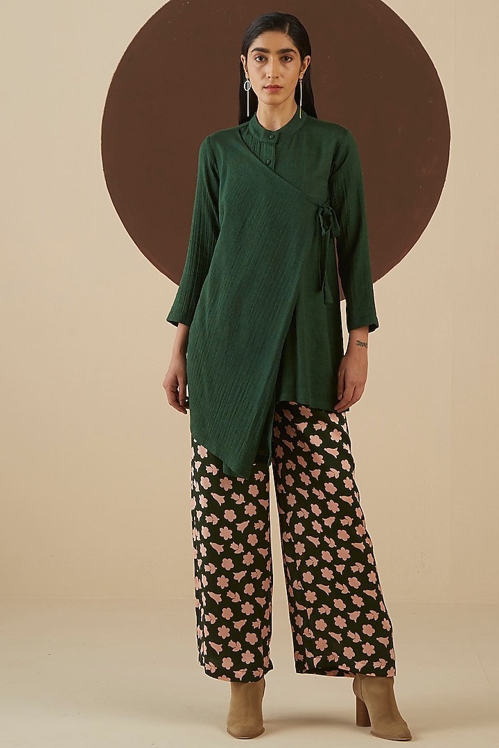 Green Asymmetrical Shirt by Kanelle