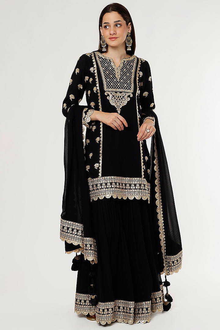 Black Embroidered Gharara Set by Empress by Arefa at Pernia's Pop Up Shop