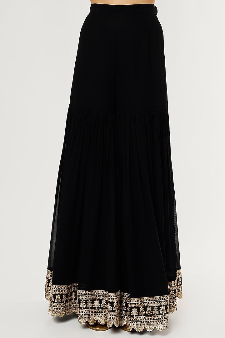 Black Embroidered Gharara Set by Empress by Arefa at Pernia's Pop Up Shop