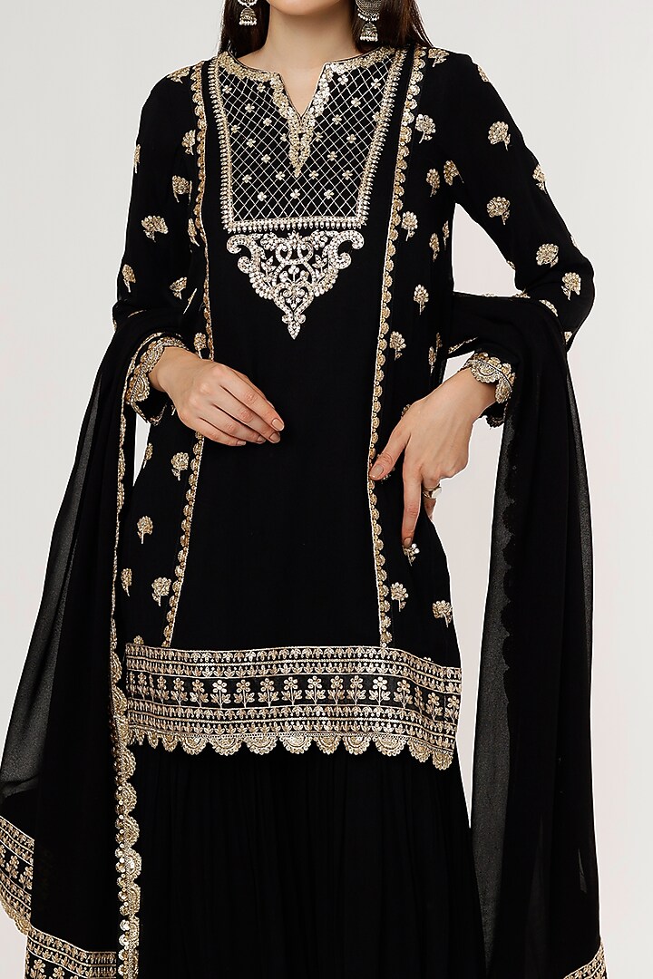 Black Embroidered Gharara Set by Empress by Arefa at Pernia's Pop Up Shop