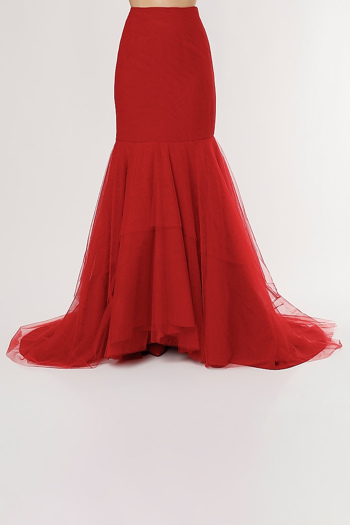 Red Net & Crepe Silk Fish-Cut Wedding Lehenga Set by Empress by Arefa at Pernia's Pop Up Shop