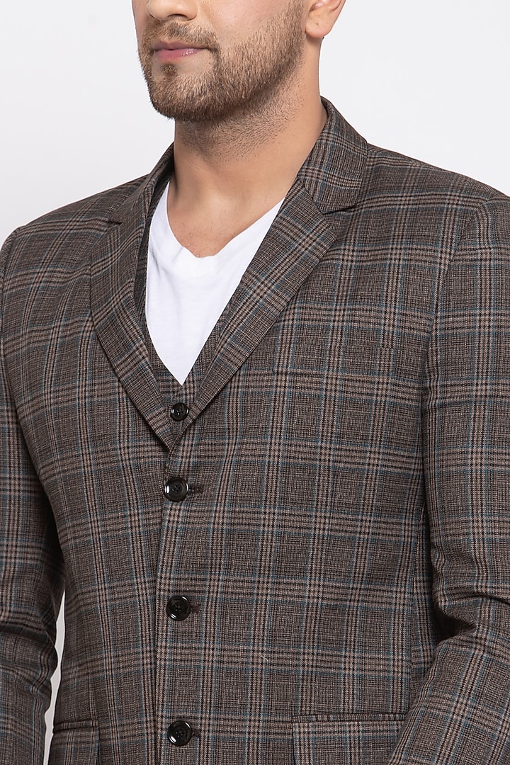 Brown Checkered Blazer Set by Emblaze Men at Pernia's Pop Up Shop