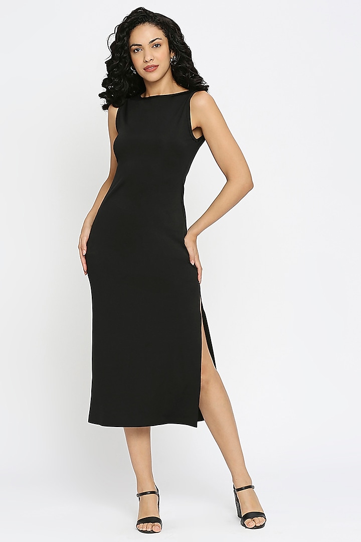 Black Zurich Ribbed Side Slit Dress by Emblaze