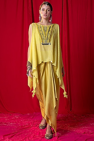 Lime Green Embroidered Kimono Tunic Set by EnEch By Nupur Harwani