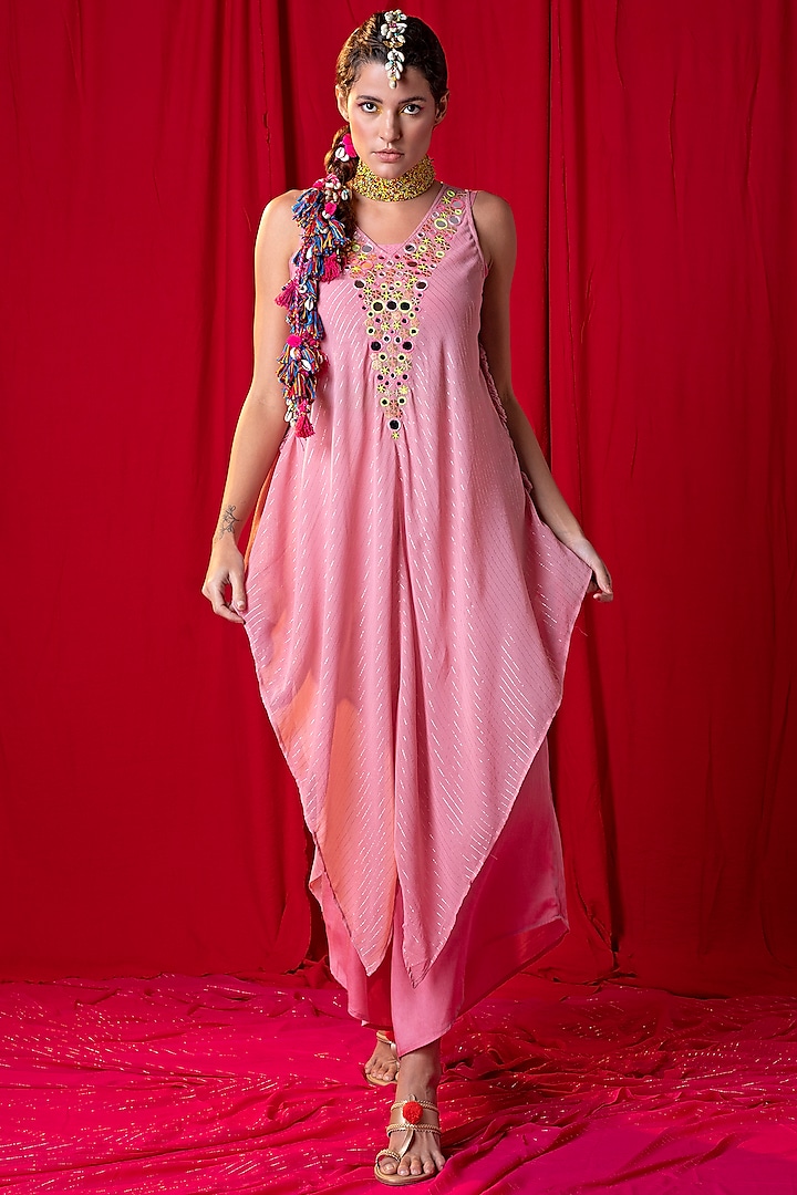 Moose Pink Embroidered Tunic Set by EnEch By Nupur Harwani at Pernia's Pop Up Shop