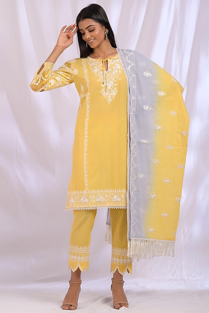 Butter Yellow Embroidered Kurta Set by Enaarah at Pernia's Pop Up Shop