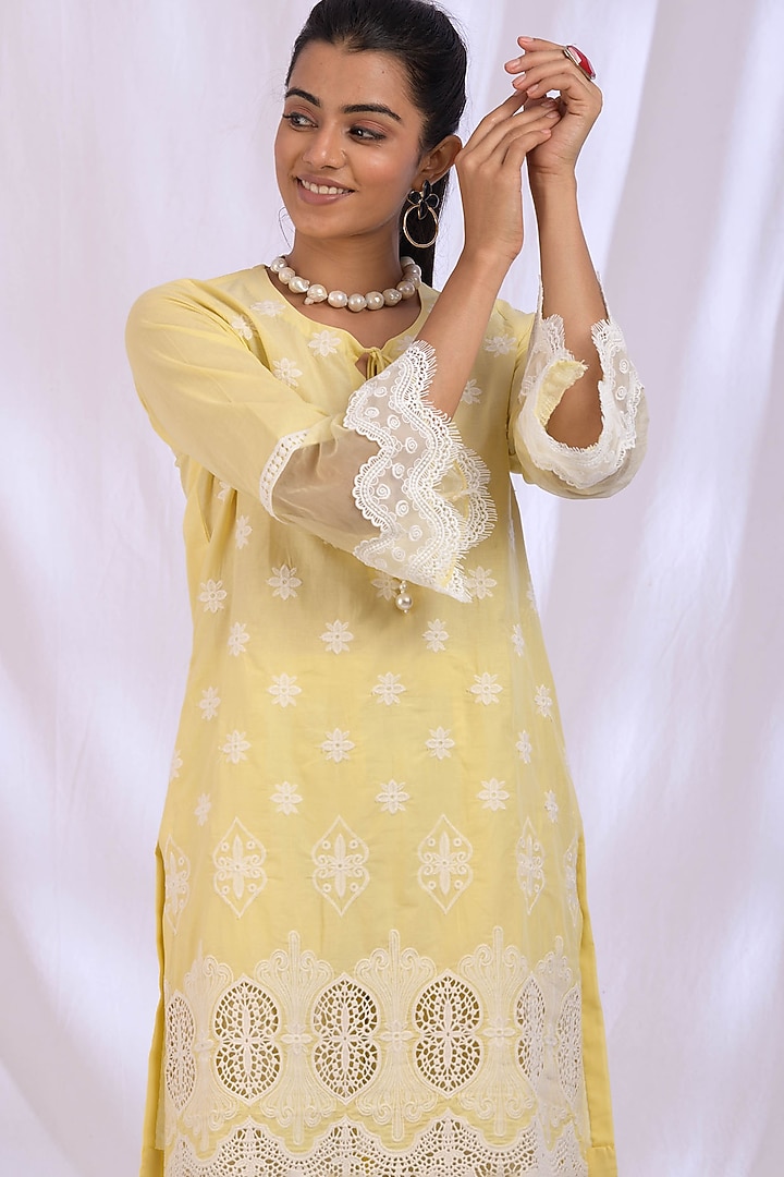 Lemon Yellow Floral Embroidered Kurta Set by Enaarah at Pernia's Pop Up Shop