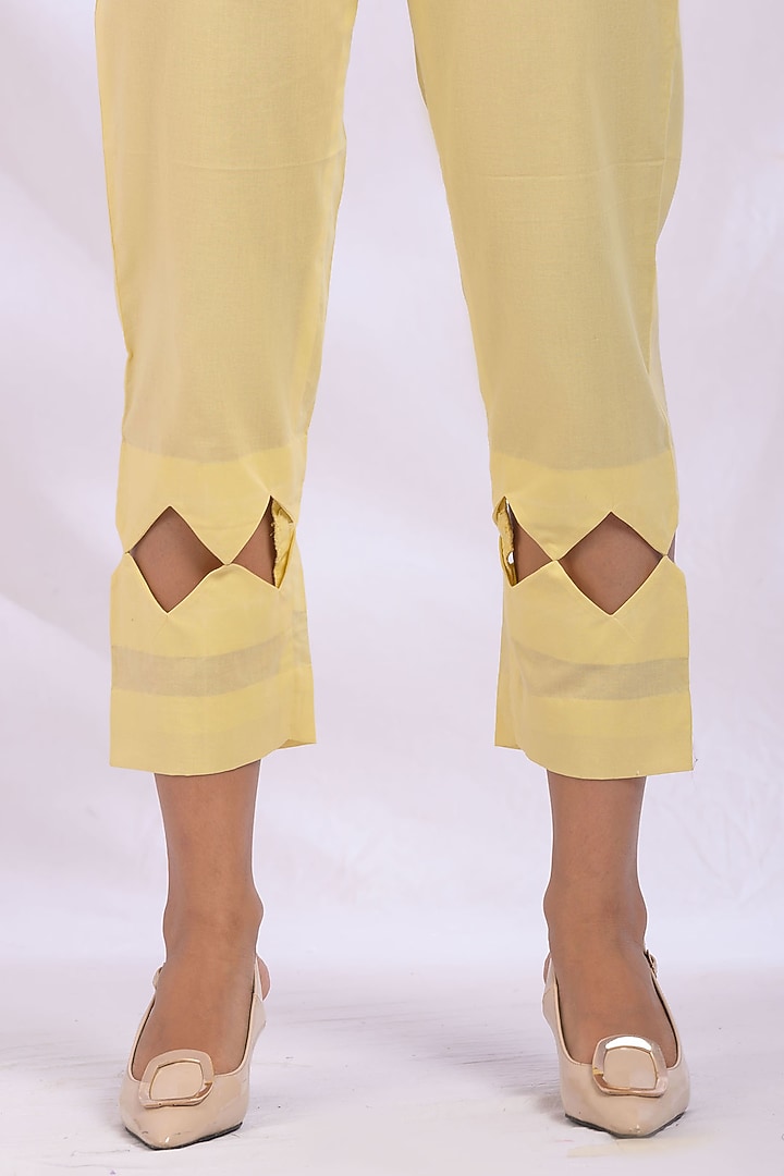 Lemon Yellow Floral Embroidered Kurta Set by Enaarah at Pernia's Pop Up Shop