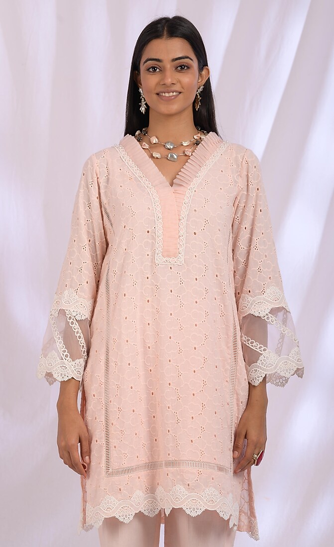 Salmon Pink Pleated Kurta by Enaarah at Pernia's Pop Up Shop