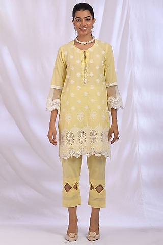 Lemon Yellow Floral Embroidered Kurta by Enaarah
