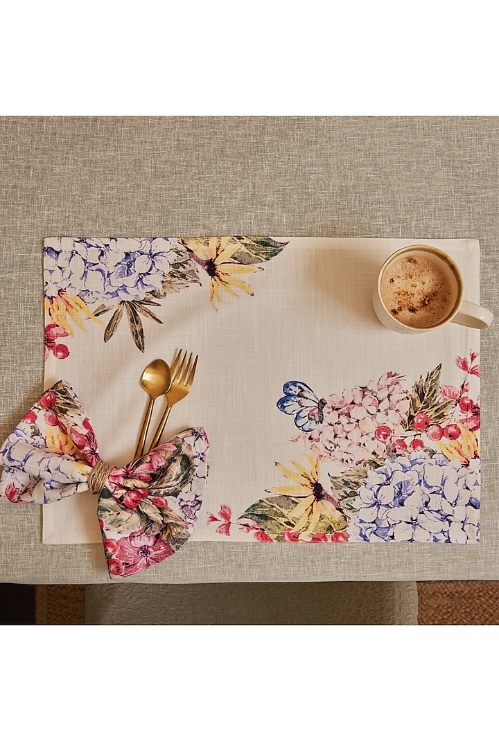 Multi-Colored Floral Printed Table Mat Set by Eris home