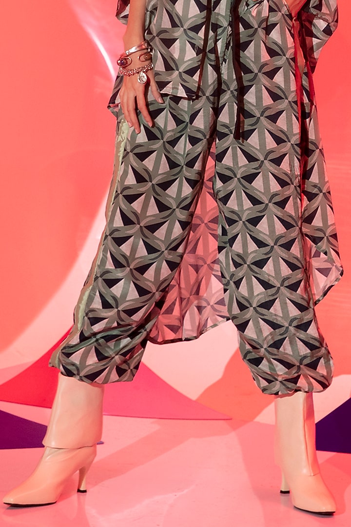 Green Viscose Crepe Co-Ord Set by Esha L Amin at Pernia's Pop Up Shop