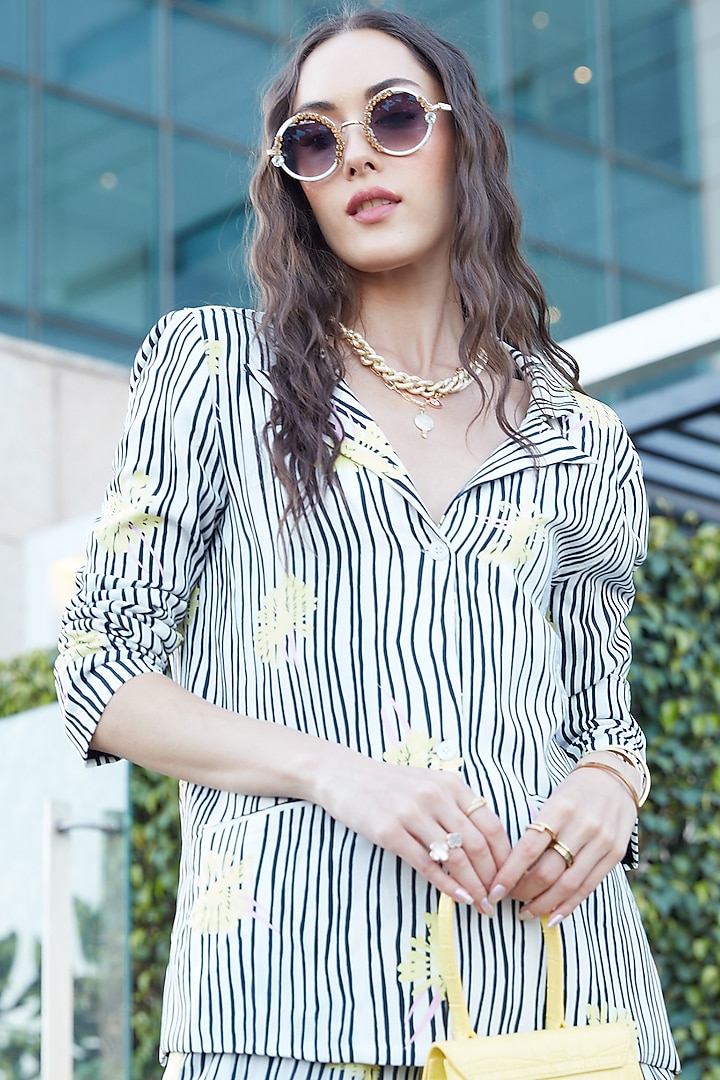 White Printed Pant Set by Esha L Amin at Pernia's Pop Up Shop