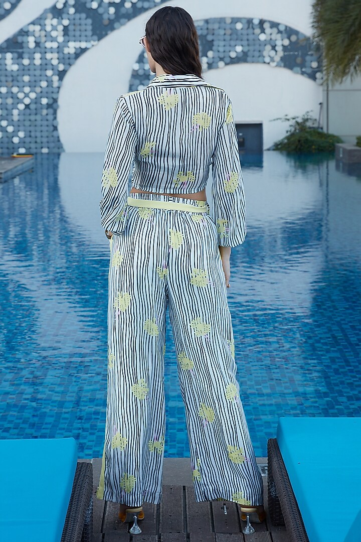 White Crepe Pant Set by Esha L Amin at Pernia's Pop Up Shop