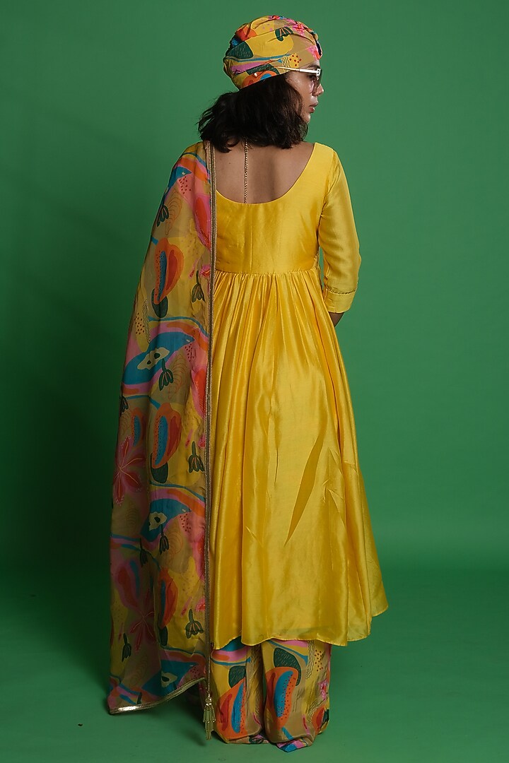Multi-Colored Viscose Organza Printed Dupatta by Esha L Amin at Pernia's Pop Up Shop