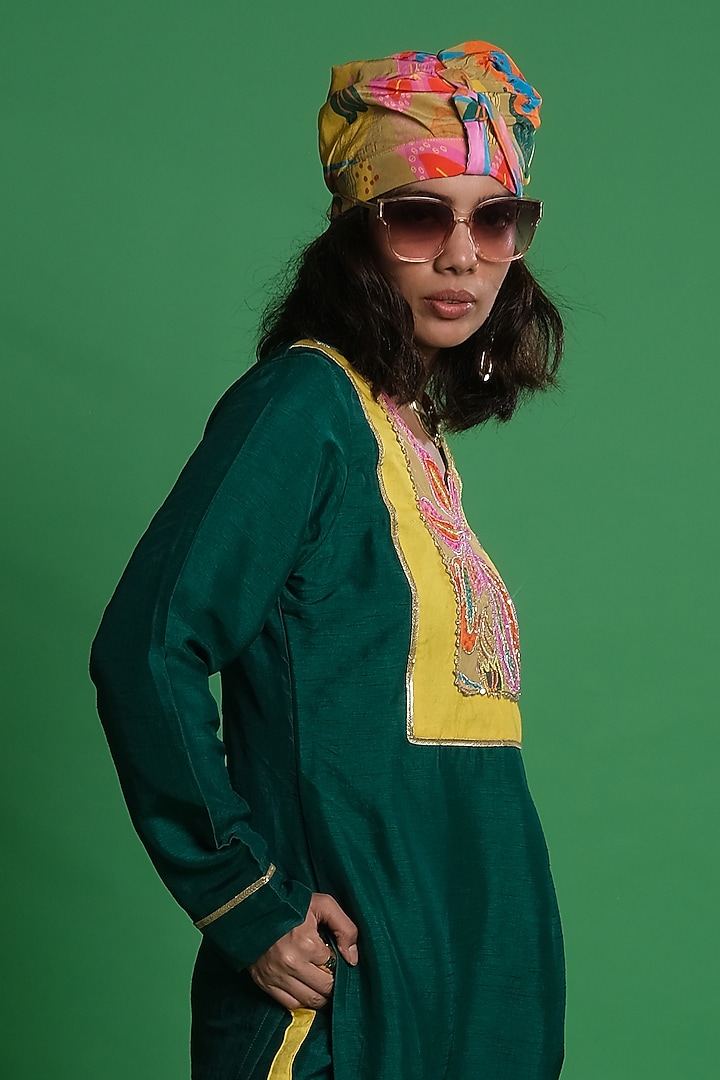 Green Dupion Silk Printed Kurta by Esha L Amin at Pernia's Pop Up Shop