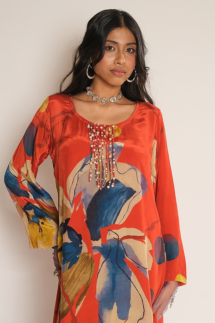 Red Viscose Crepe Floral Kurta by Esha L Amin at Pernia's Pop Up Shop