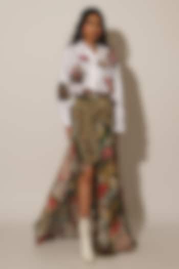 Green Viscose Crepe Printed Sarong by Esha L Amin at Pernia's Pop Up Shop