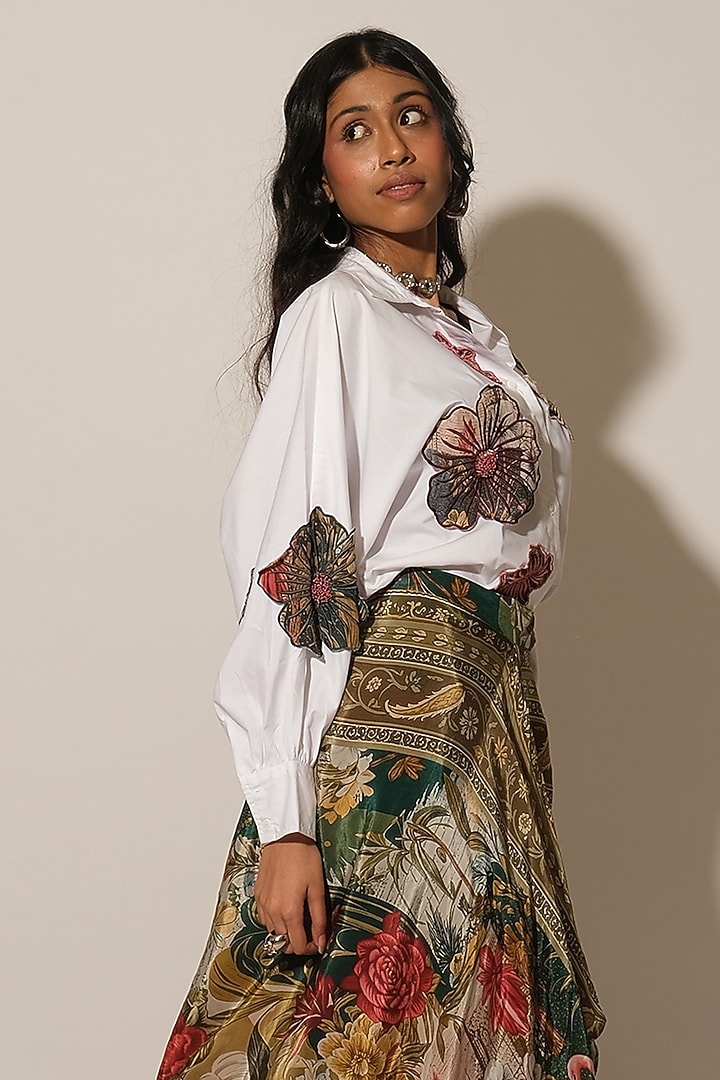 Green Viscose Crepe Printed Sarong by Esha L Amin at Pernia's Pop Up Shop