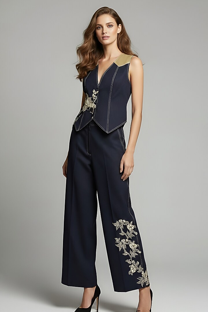 Black Cotton Printed & Embroidered Co-Ord Set by Eshaani Jayaswal at Pernia's Pop Up Shop