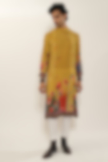 Yellow Viscose Crepe Kurta by Esha L Amin Men at Pernia's Pop Up Shop