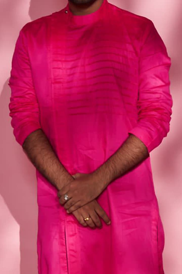 Pink Cotton Satin Kurta by Esha L Amin Men at Pernia's Pop Up Shop