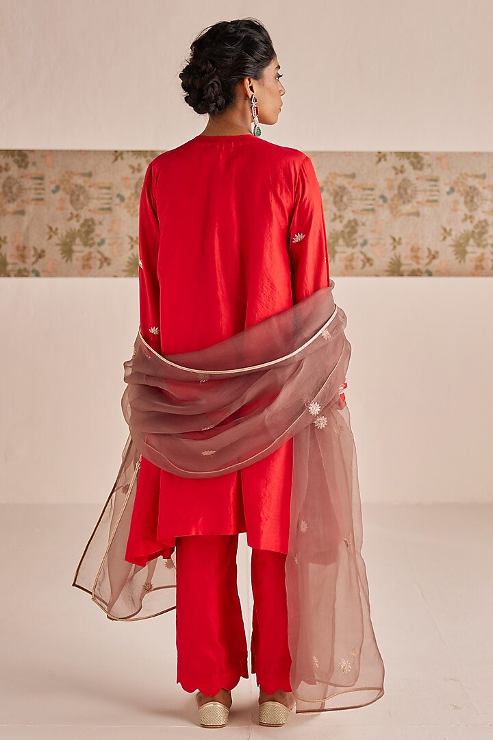 Red Silk Zardosi Embroidered Kurta Set by Esha Arora at Pernia's Pop Up Shop