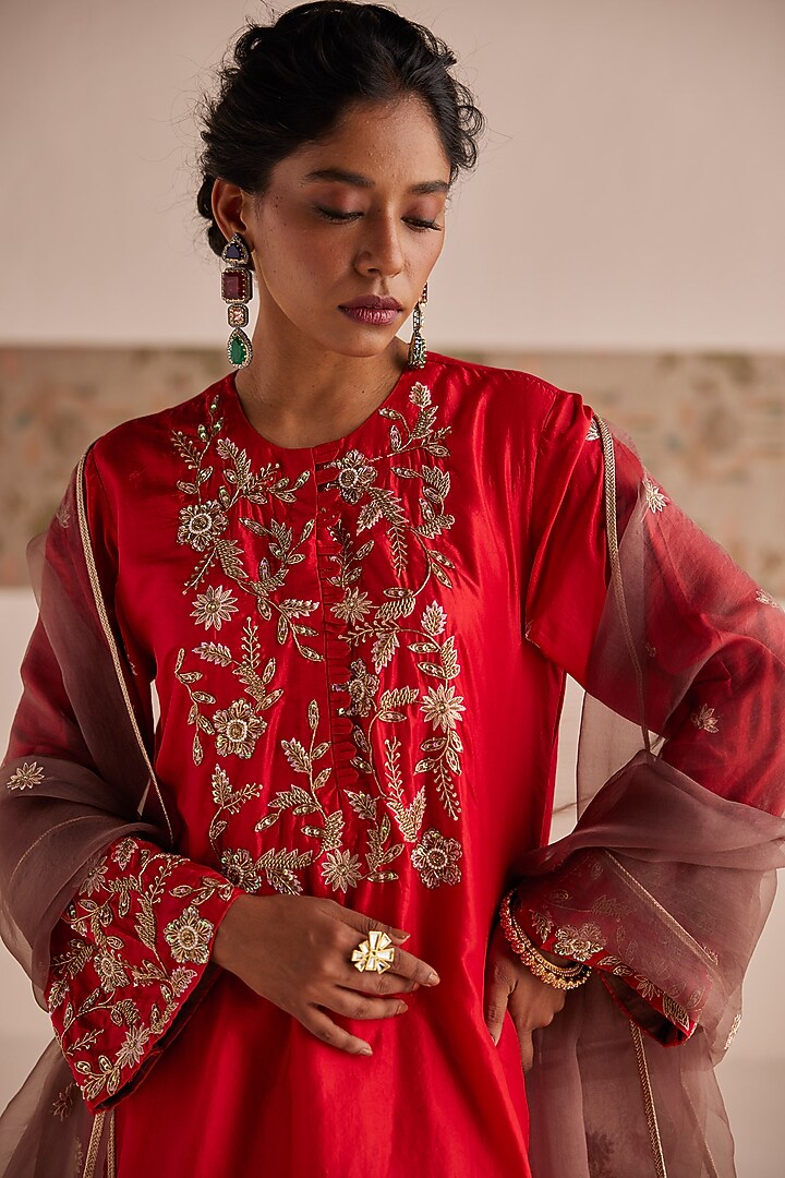 Red Silk Zardosi Embroidered Kurta Set by Esha Arora at Pernia's Pop Up Shop