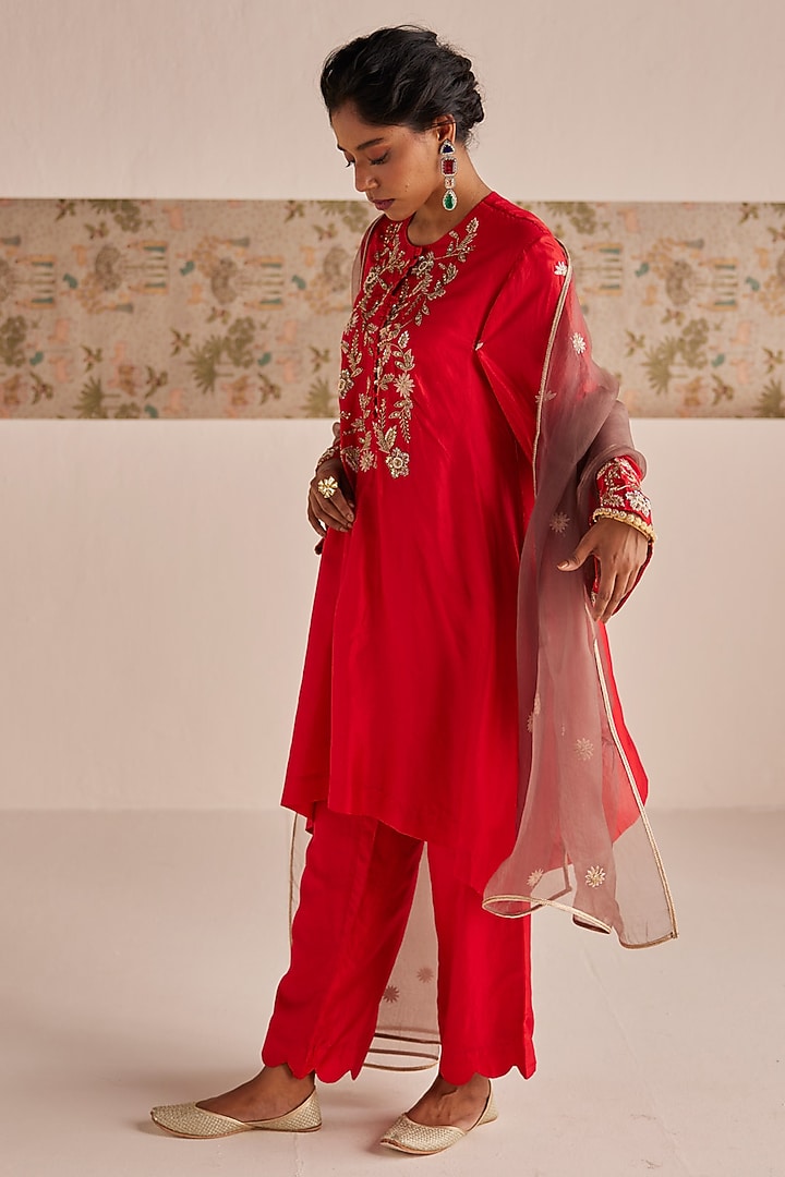 Red Silk Zardosi Embroidered Kurta Set by Esha Arora at Pernia's Pop Up Shop