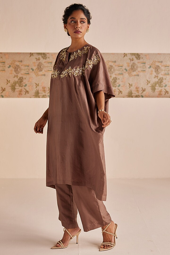 Grey Silk Zardosi Embroidered Kaftan Set by Esha Arora at Pernia's Pop Up Shop
