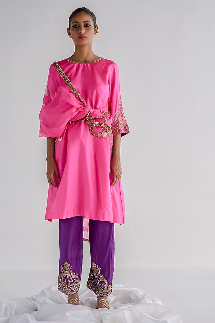 Neon Pink Silk Embroidered Kurta Set by Esha Arora