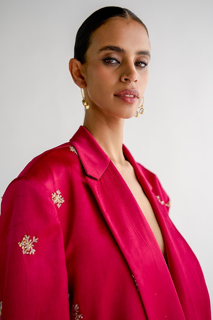 Fuchsia Mashru Satin Embroidered Blazer Set by Esha Arora at Pernia's Pop Up Shop
