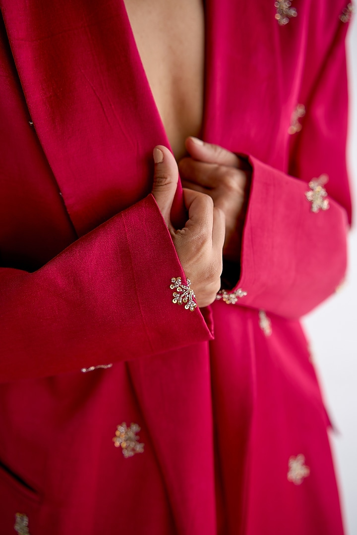 Fuchsia Mashru Satin Embroidered Blazer Set by Esha Arora at Pernia's Pop Up Shop