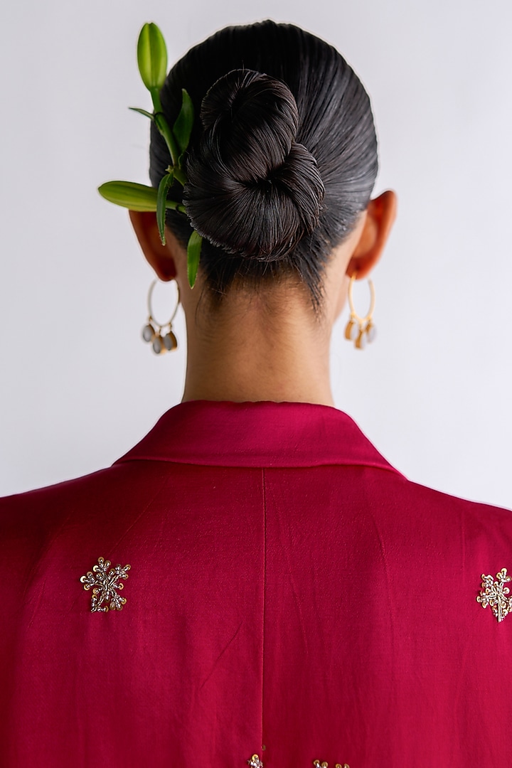 Fuchsia Mashru Satin Embroidered Blazer Set by Esha Arora at Pernia's Pop Up Shop