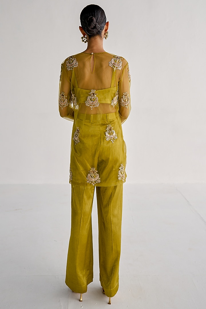 Lime Net Embroidered Kurta Set by Esha Arora at Pernia's Pop Up Shop