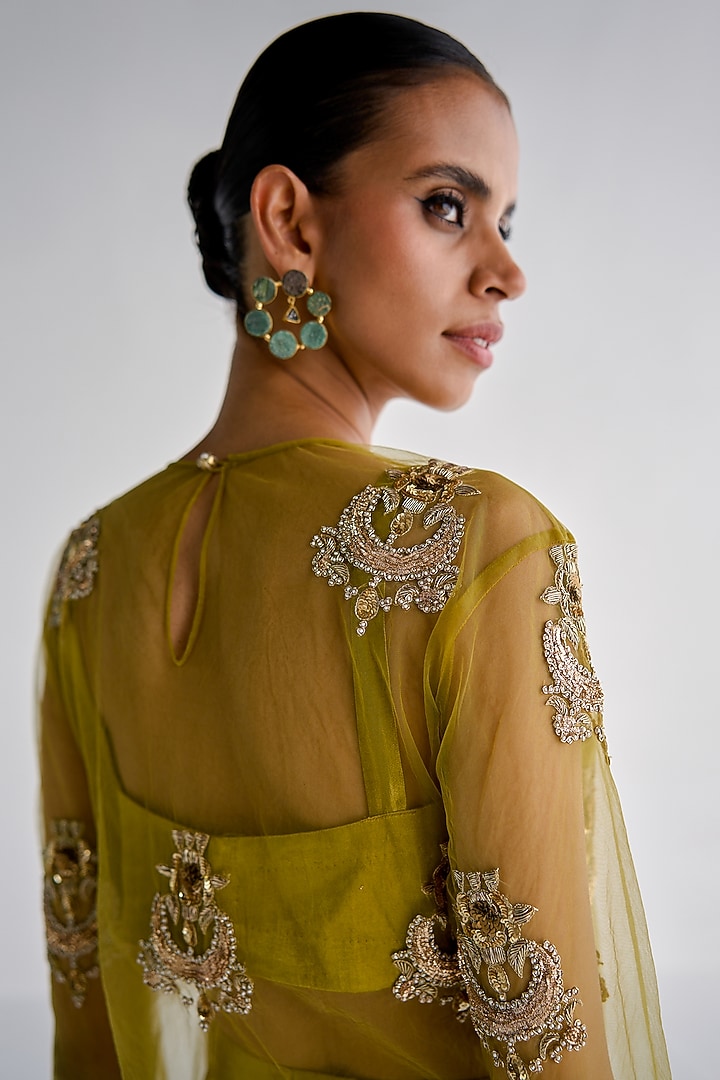 Lime Net Embroidered Kurta Set by Esha Arora at Pernia's Pop Up Shop