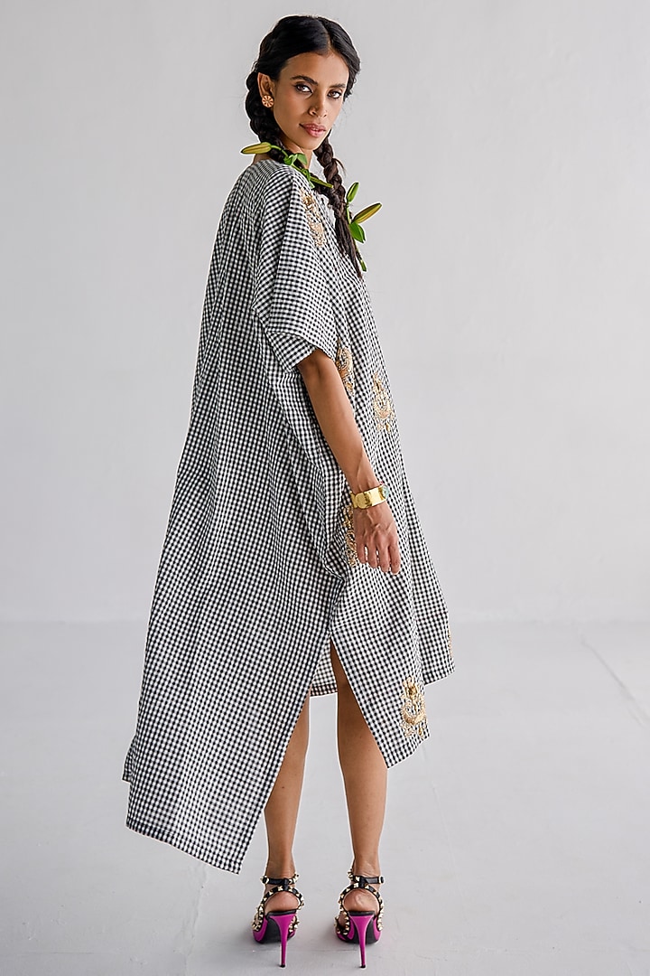 Grey Cotton Embroidered Kaftan by Esha Arora at Pernia's Pop Up Shop