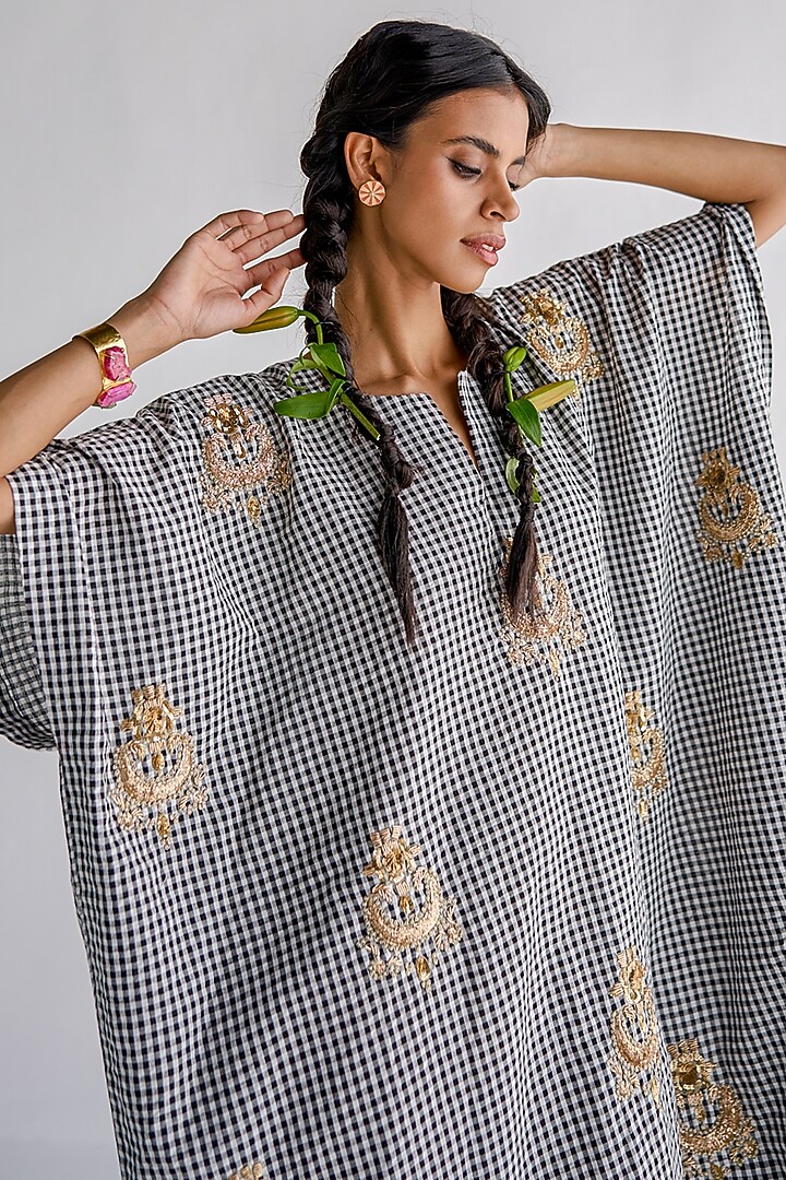 Grey Cotton Embroidered Kaftan by Esha Arora at Pernia's Pop Up Shop