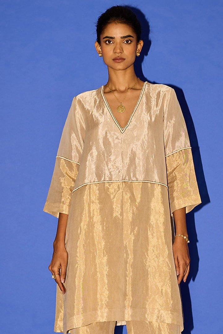 Gold Pure Tissue Line Embroidered Kurta Set by Esha Arora at Pernia's Pop Up Shop