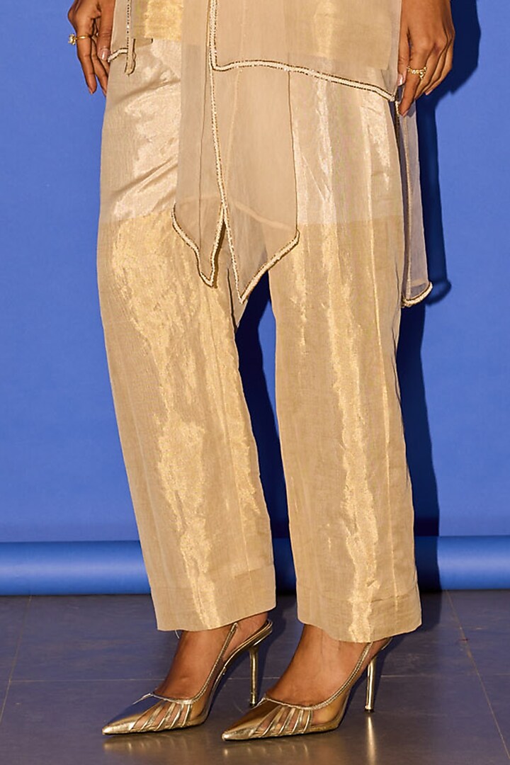 Gold Organza & Tissue Floral Embroidered Jacket Kurta Set by Esha Arora at Pernia's Pop Up Shop