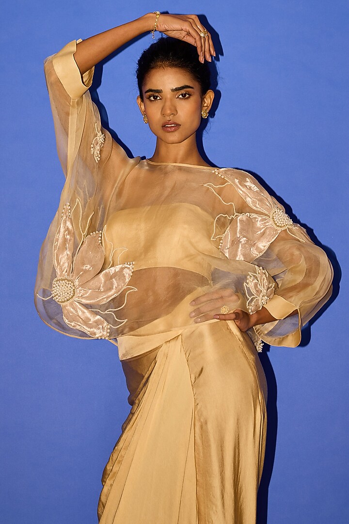 Ivory Cotton Satin Dhoti Skirt Set by Esha Arora at Pernia's Pop Up Shop