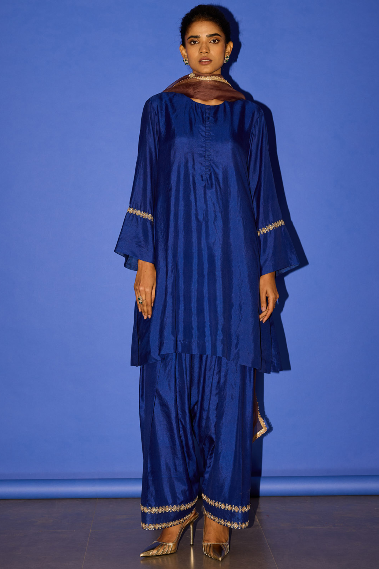 Blue Silk Zardosi Motif Kurta Set by Esha Arora at Pernia's Pop Up Shop