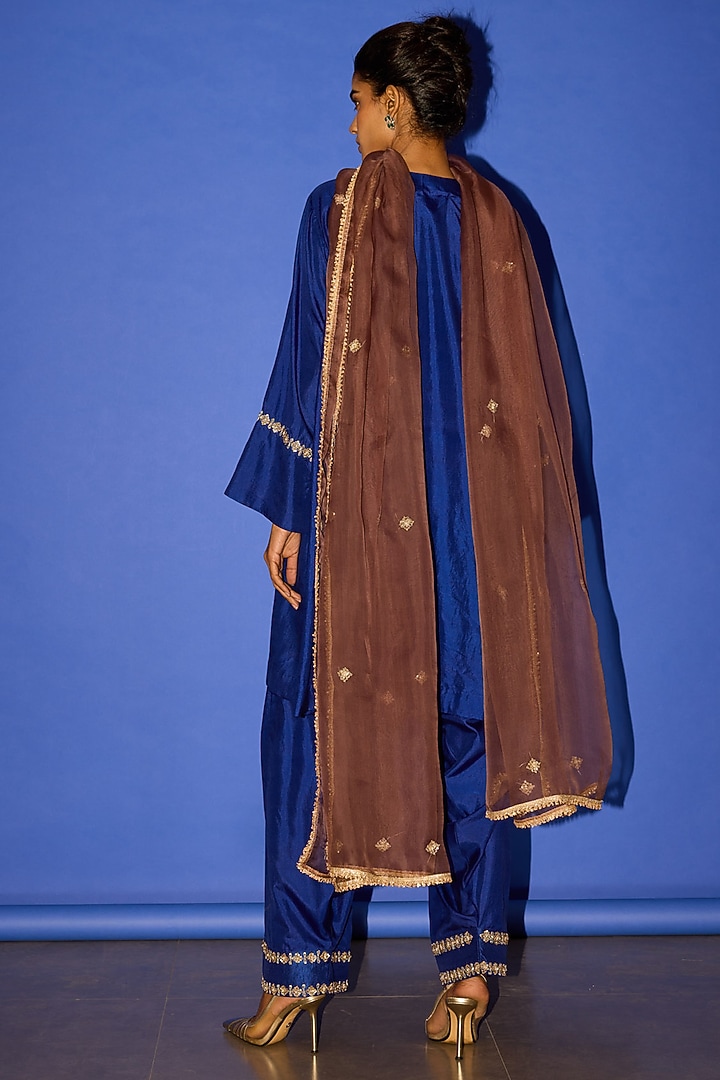 Blue Silk Zardosi Motif Kurta Set by Esha Arora at Pernia's Pop Up Shop