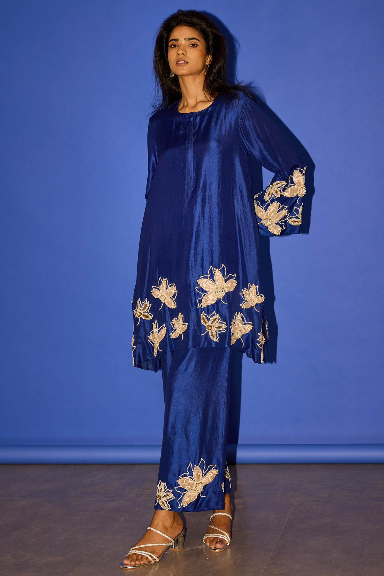 Blue Silk Floral Work Kurta Set by Esha Arora at Pernia's Pop Up Shop