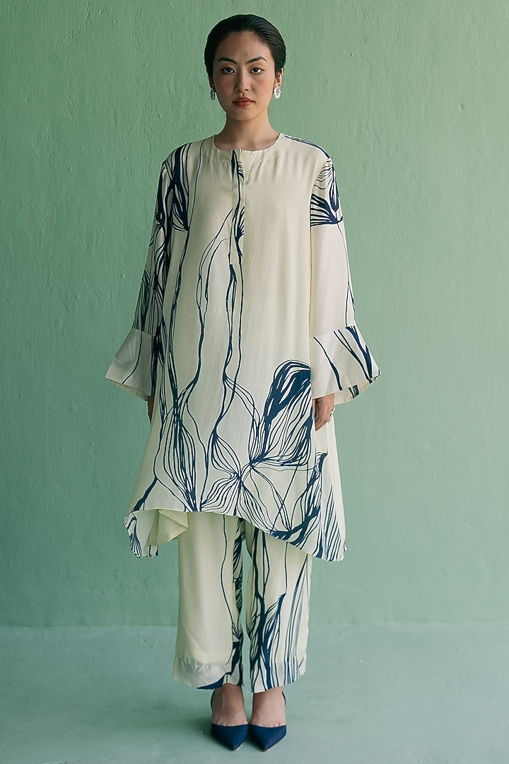 Ivory & Blue Cotton Silk Printed A-Line Kurta Set by Esha Arora at Pernia's Pop Up Shop