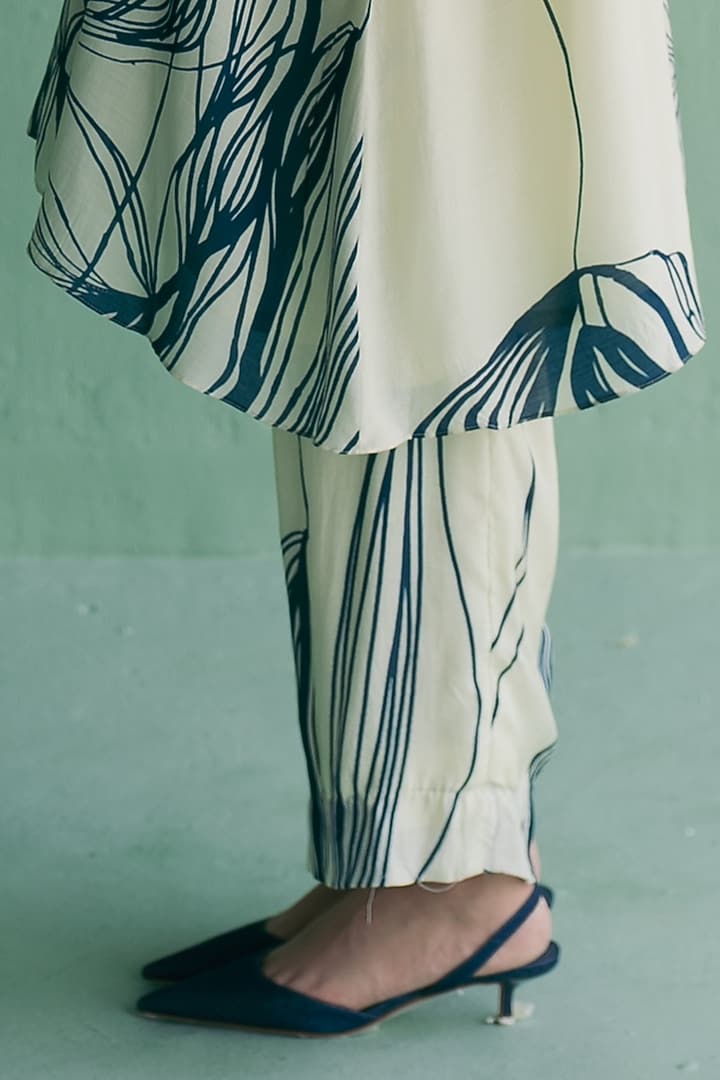 Ivory & Blue Cotton Silk Printed A-Line Kurta Set by Esha Arora at Pernia's Pop Up Shop
