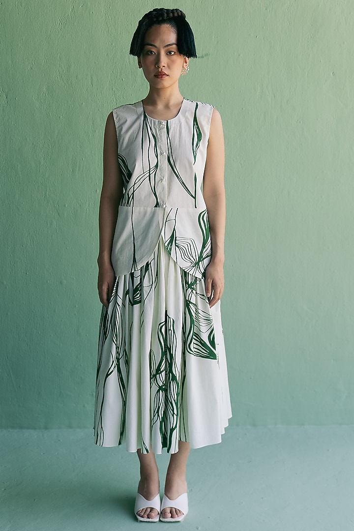 Ivory & Green Cotton Printed Co-Ord Set by Esha Arora at Pernia's Pop Up Shop