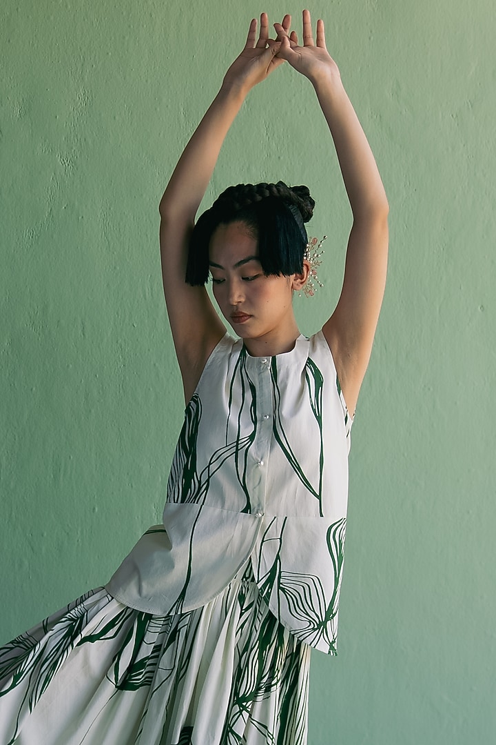 Ivory & Green Cotton Printed Co-Ord Set by Esha Arora at Pernia's Pop Up Shop
